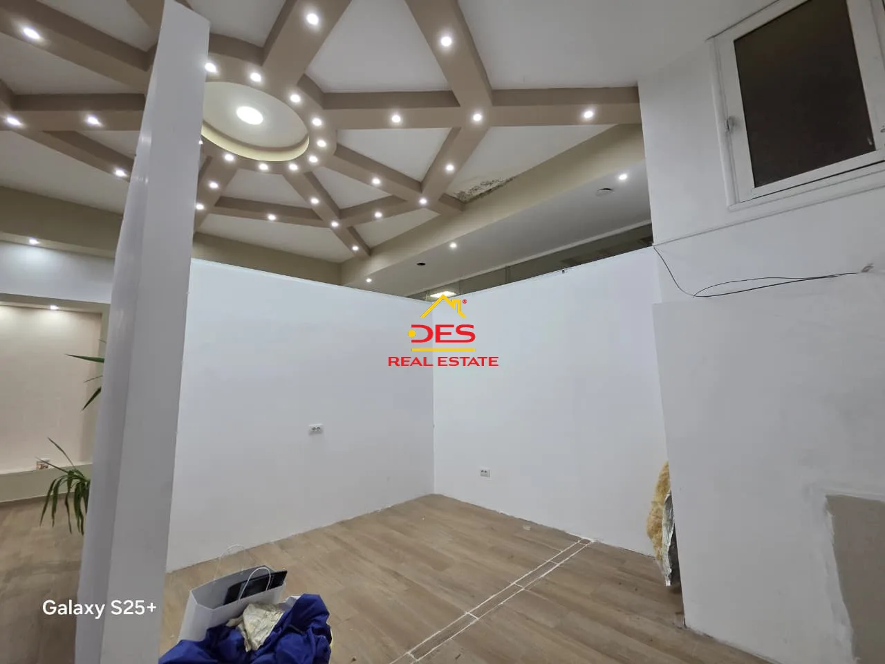 Jepet me qira ambient biznesi te “aleksandria” ,vlorë