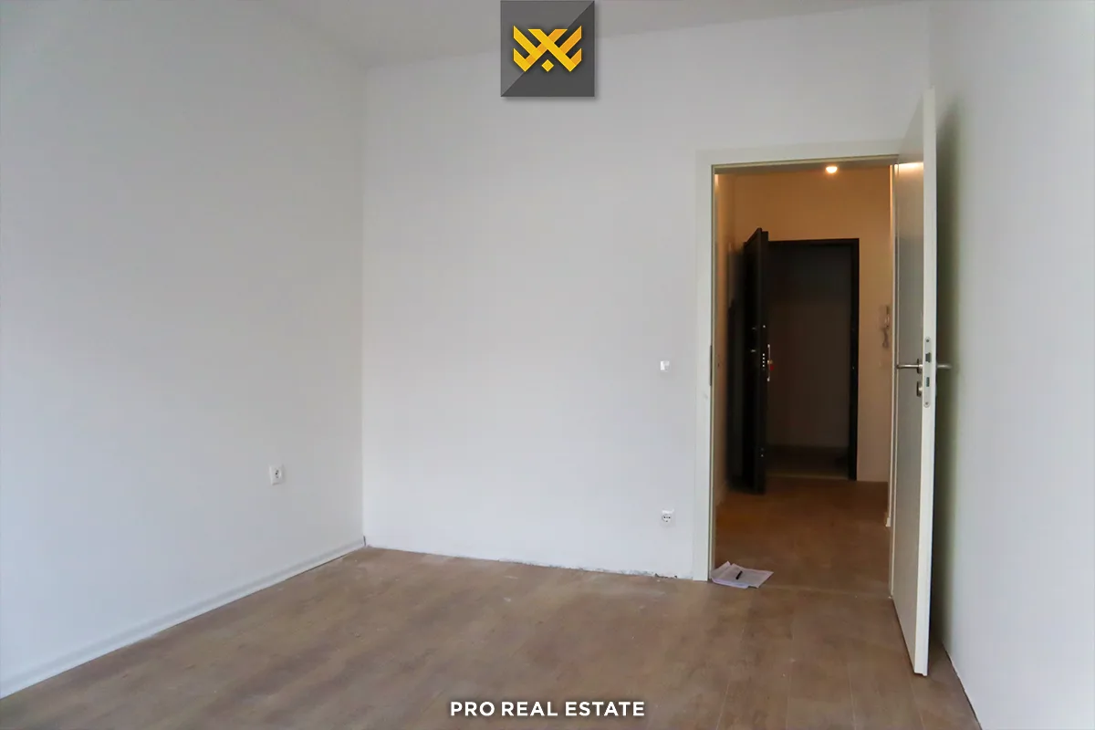 Banesë / Zyrë 55m² me #QIRA në Veternik