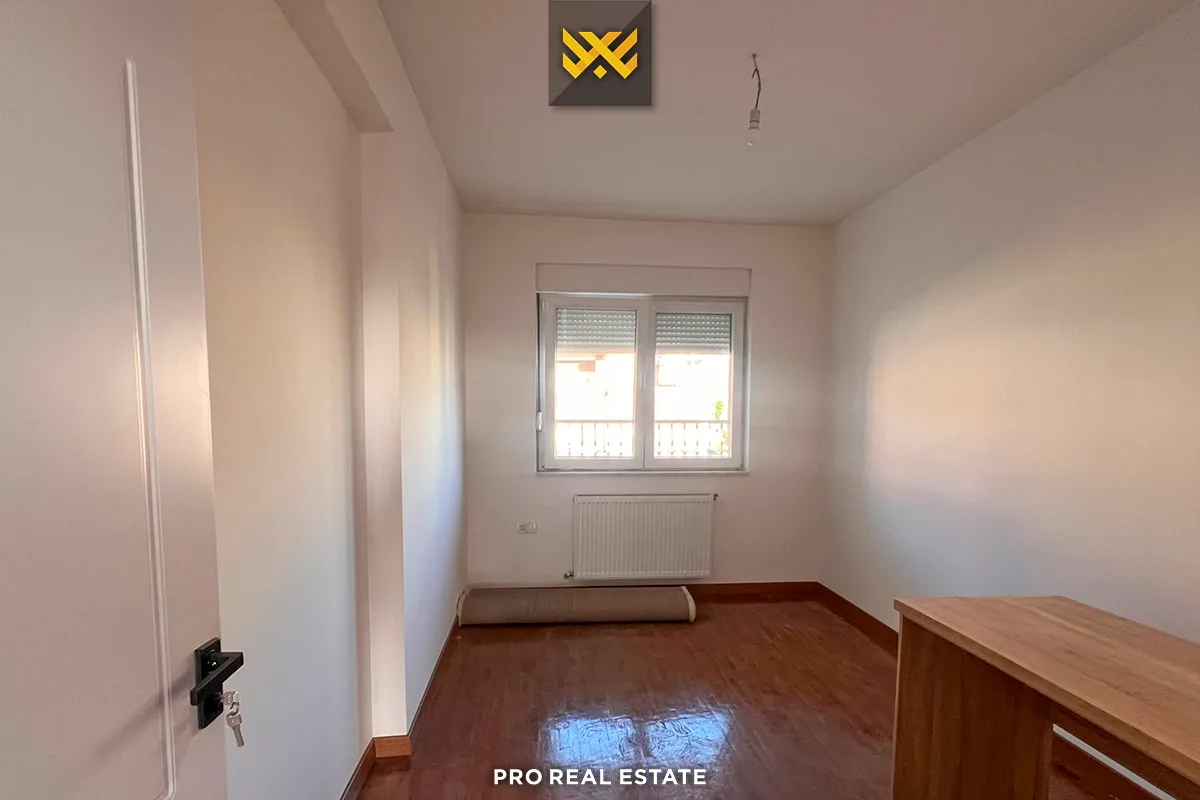 Banesë Penthouse 120m² + 55m² me #QIRA në Lagjen e Muhaxherëve