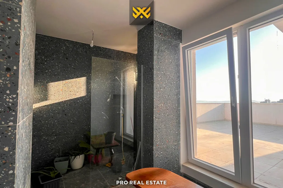 Banesë Penthouse 120m² + 55m² me #QIRA në Lagjen e Muhaxherëve