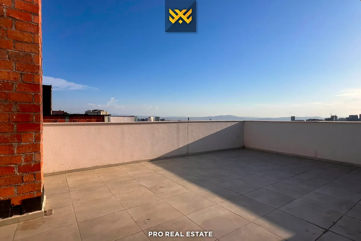 Banesë Penthouse 120m² + 55m² me #QIRA në Lagjen e Muhaxherëve
