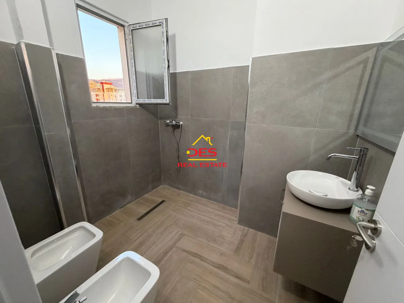 Jepet me qira apartament 2+1+2 te rruga e “çipajve”, vlorë
