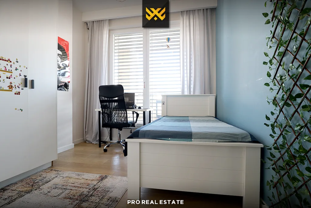 Banesë / Penthouse 115m² + 167m² me #QIRA në Rrugën C