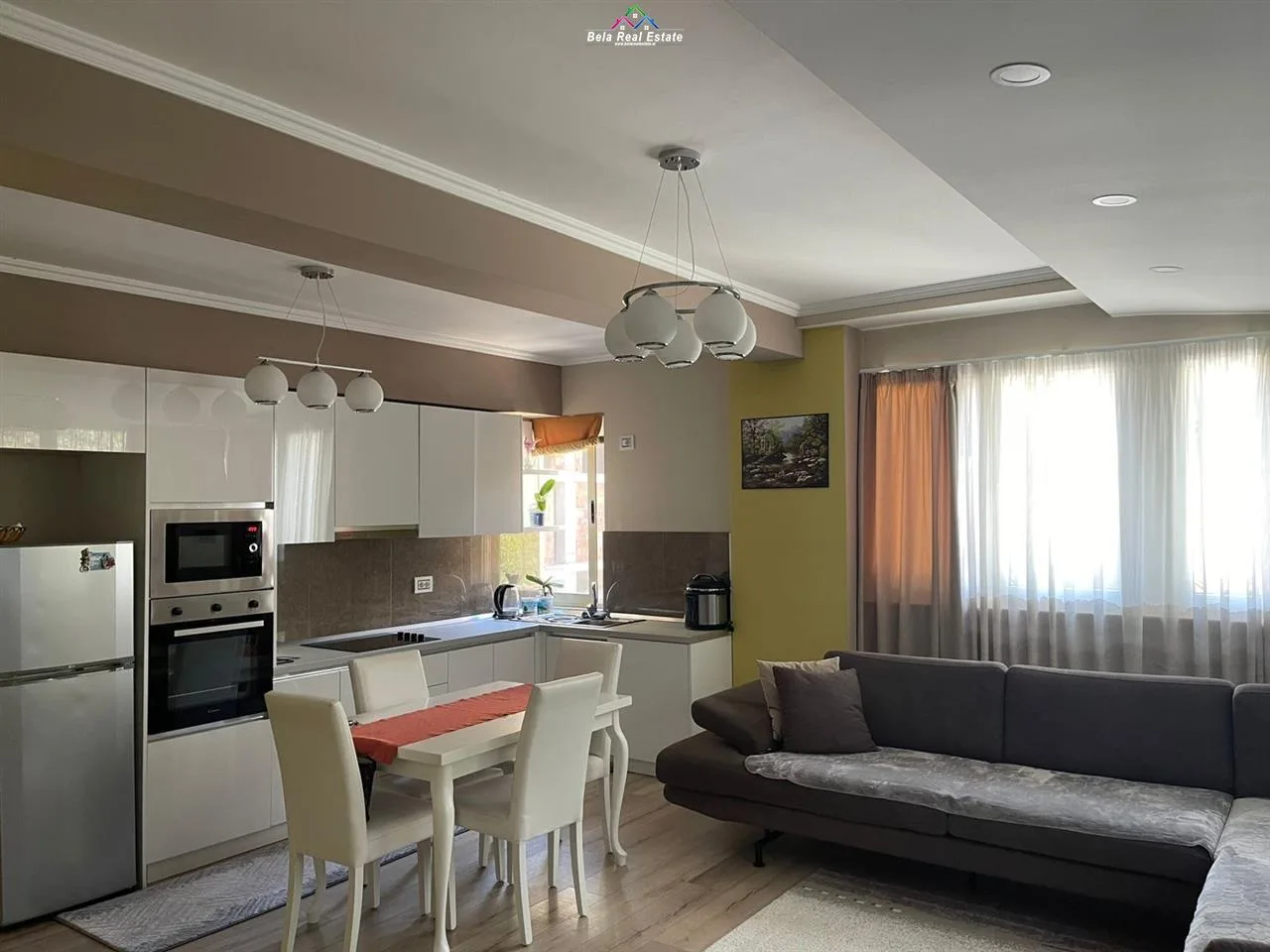 Apartament Ne Shitje 3+1 Prane Kopshtit Botanik (ID B13074) Tirane.