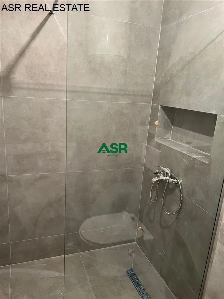 #ID:4096 Banesë 120m2 me #qira në rr.C