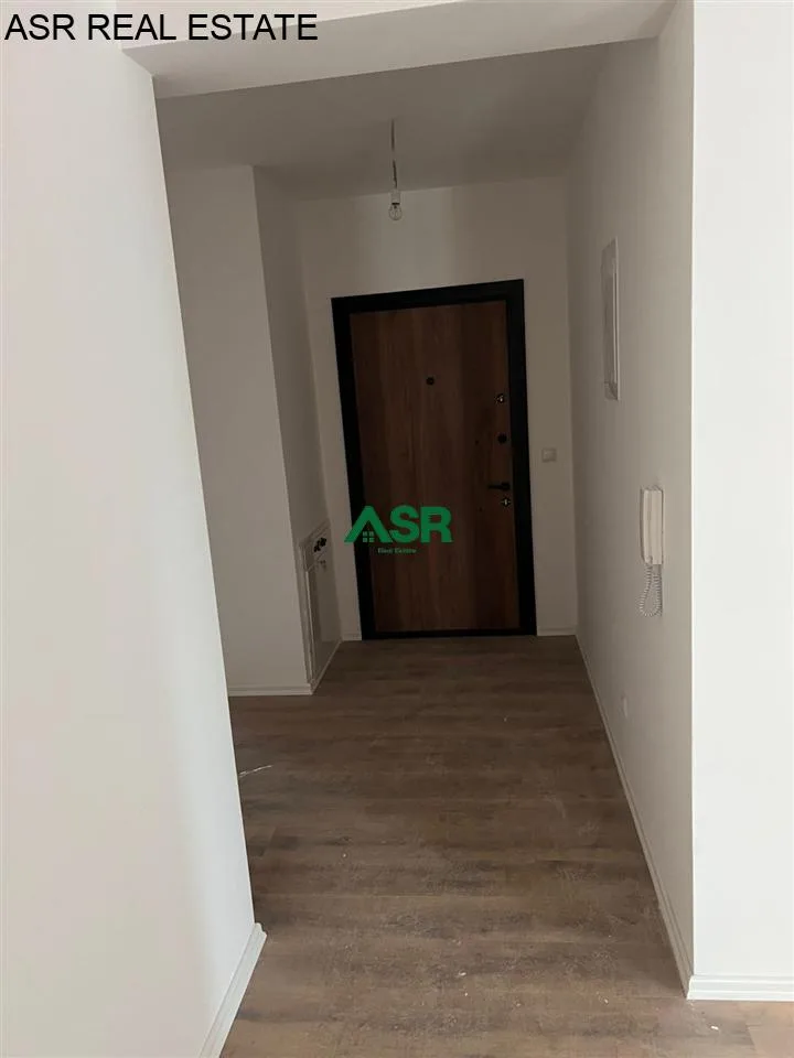 #ID:4096 Banesë 120m2 me #qira në rr.C