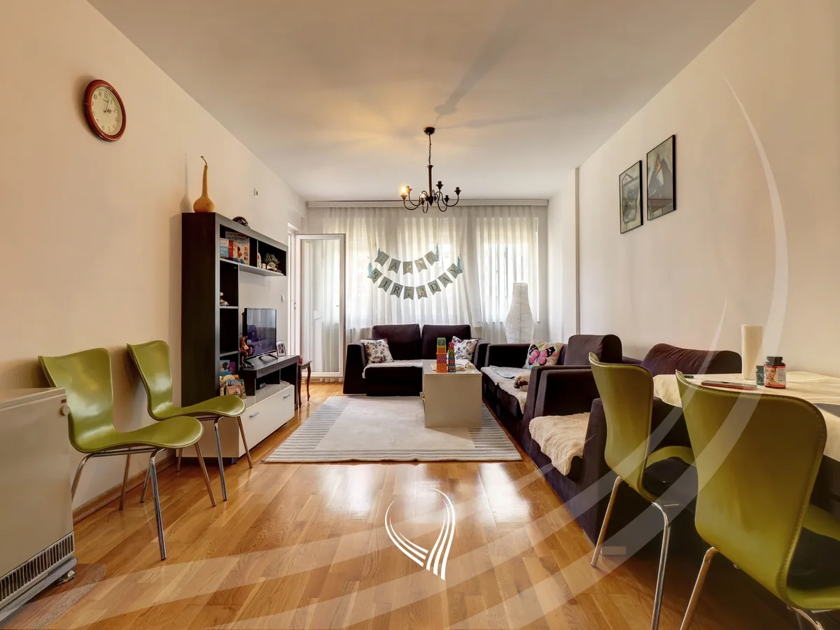 Banesë me 2 dhoma gjumi në shitje në lagjen Mati 1 – Rruga C
