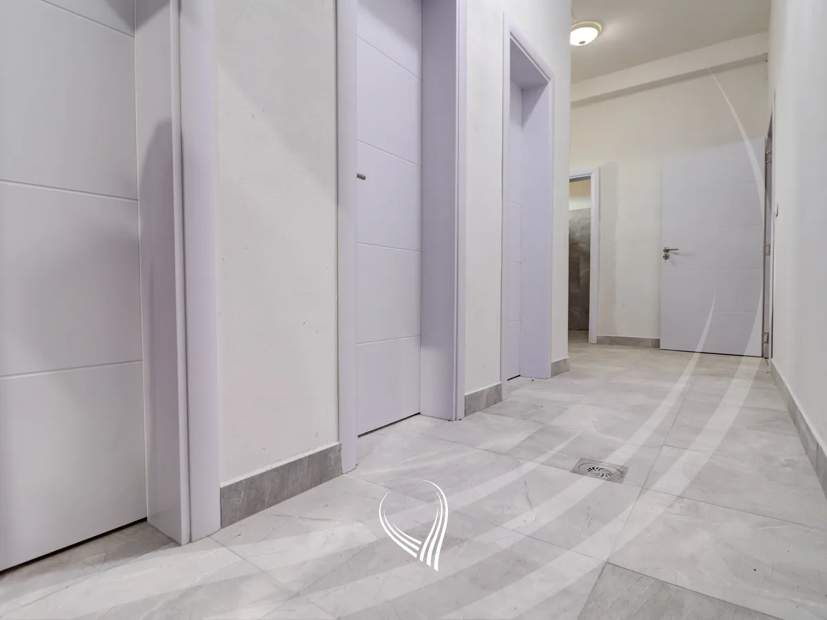 Depo 1700m² me qira në magjistralen Prishtinë – Lipjan
