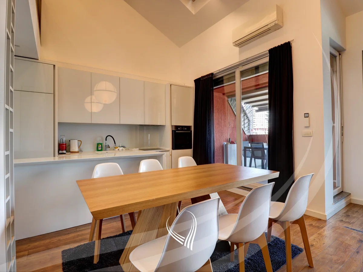 Duplex – Penthouse me 2 dhoma gjumi në shitje në lagjen Arbëria – Dragodan