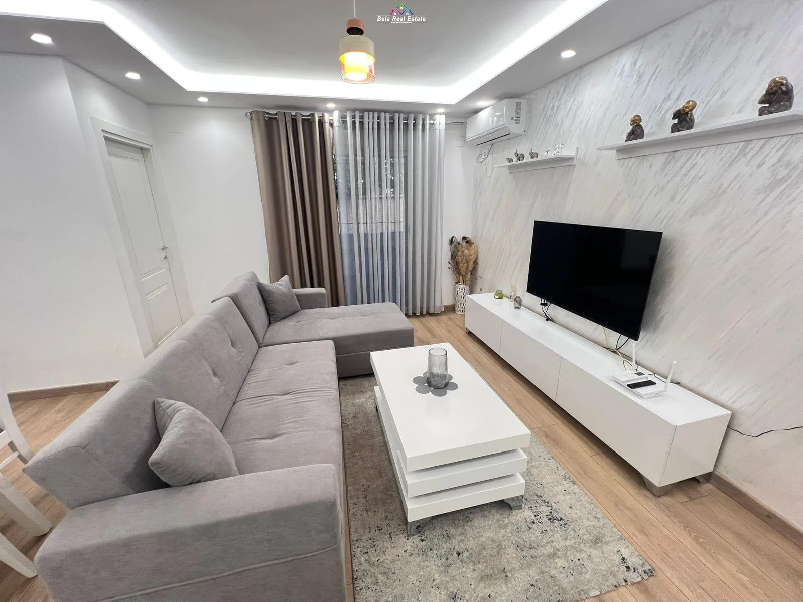 Apartament Me Qera 2+1 Tek Rruga e Barrikadave (ID B221367) Tirane