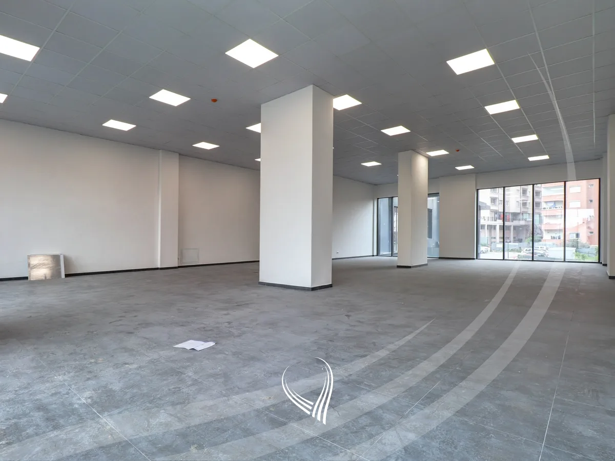 Lokal 177.73 m2 në shitje në lagjen Bregu i Diellit – VA Residence 1