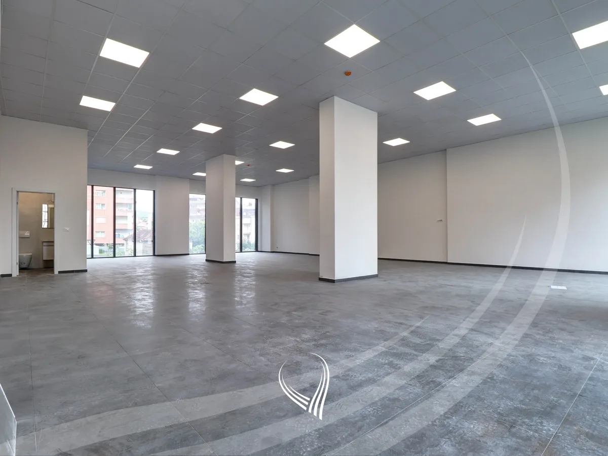 Lokal 177.73 m2 në shitje në lagjen Bregu i Diellit – VA Residence 1