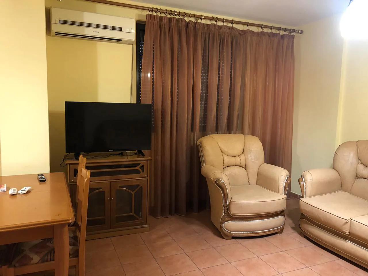 Jepet me qera apartament 1+1 ne rrugen ”ndre mjeda” tek ish parku autobuzave, tirane.