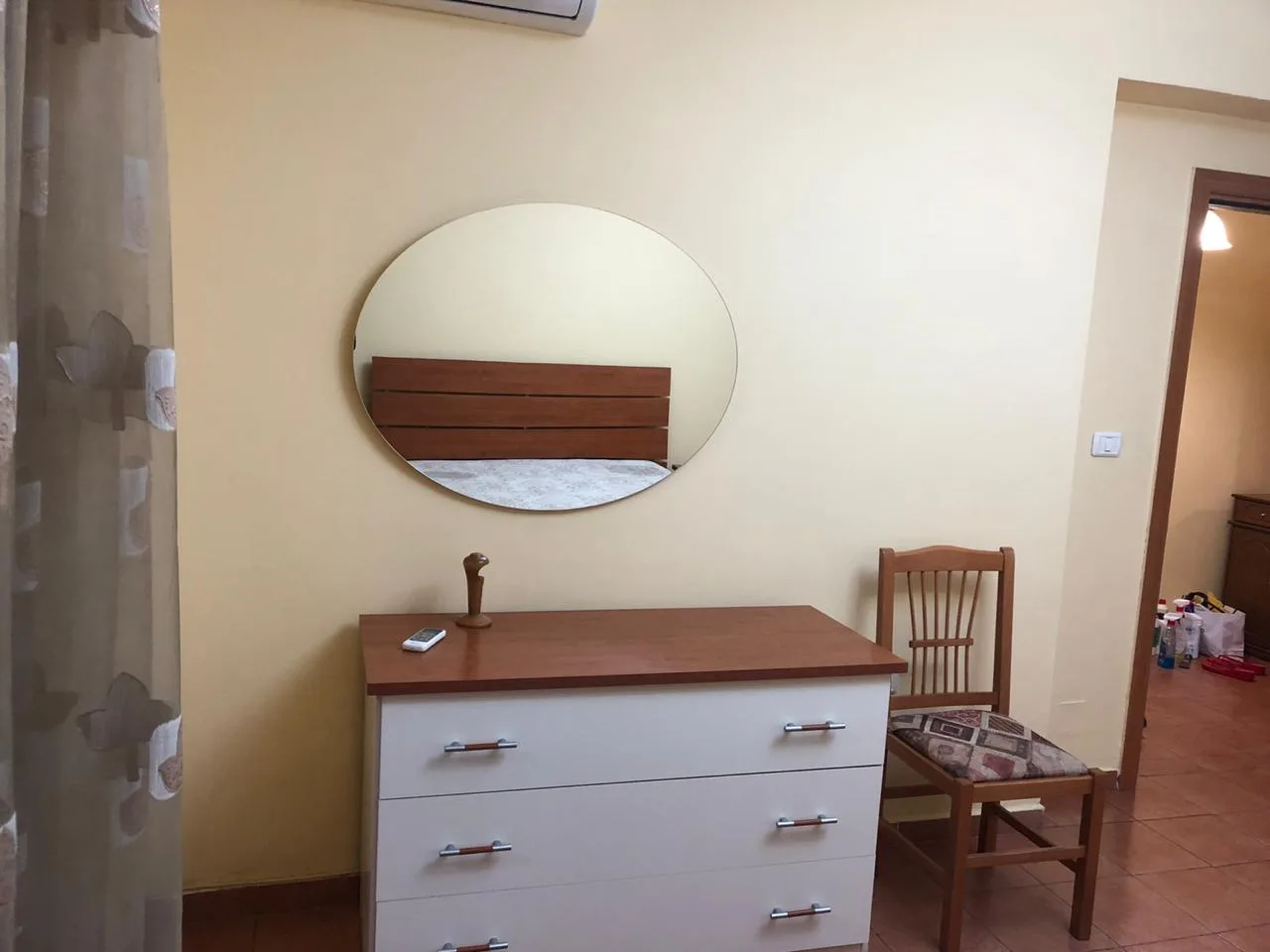 Jepet me qera apartament 1+1 ne rrugen ”ndre mjeda” tek ish parku autobuzave, tirane.