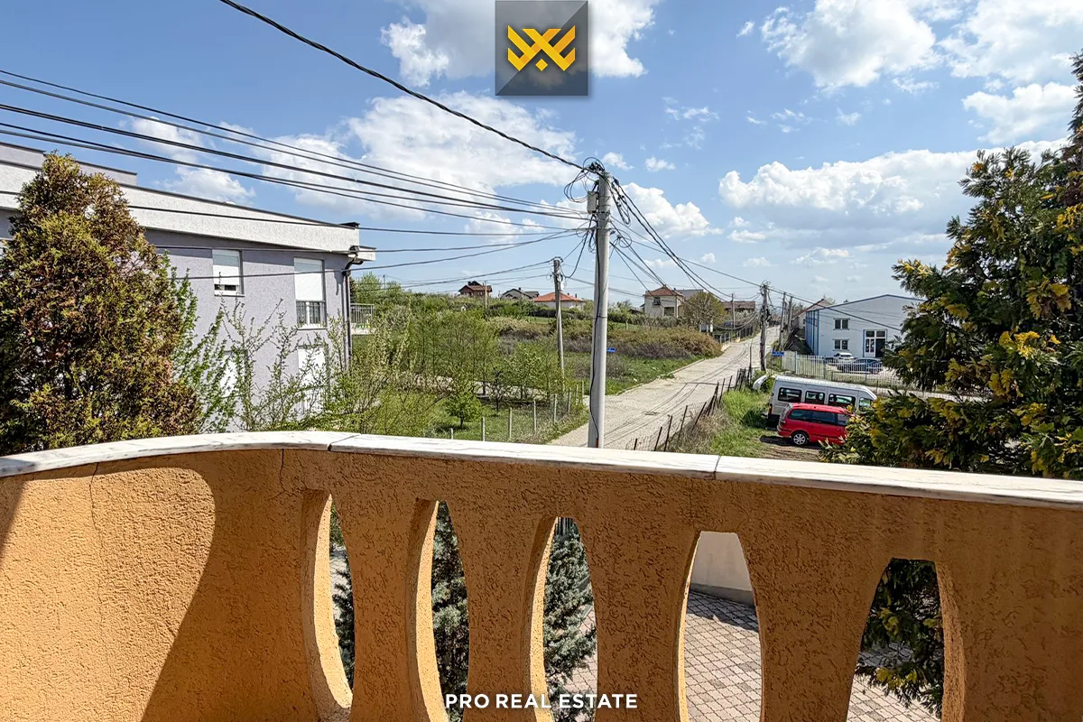 Shtëpi 420m² për #SHITJE në Veternik