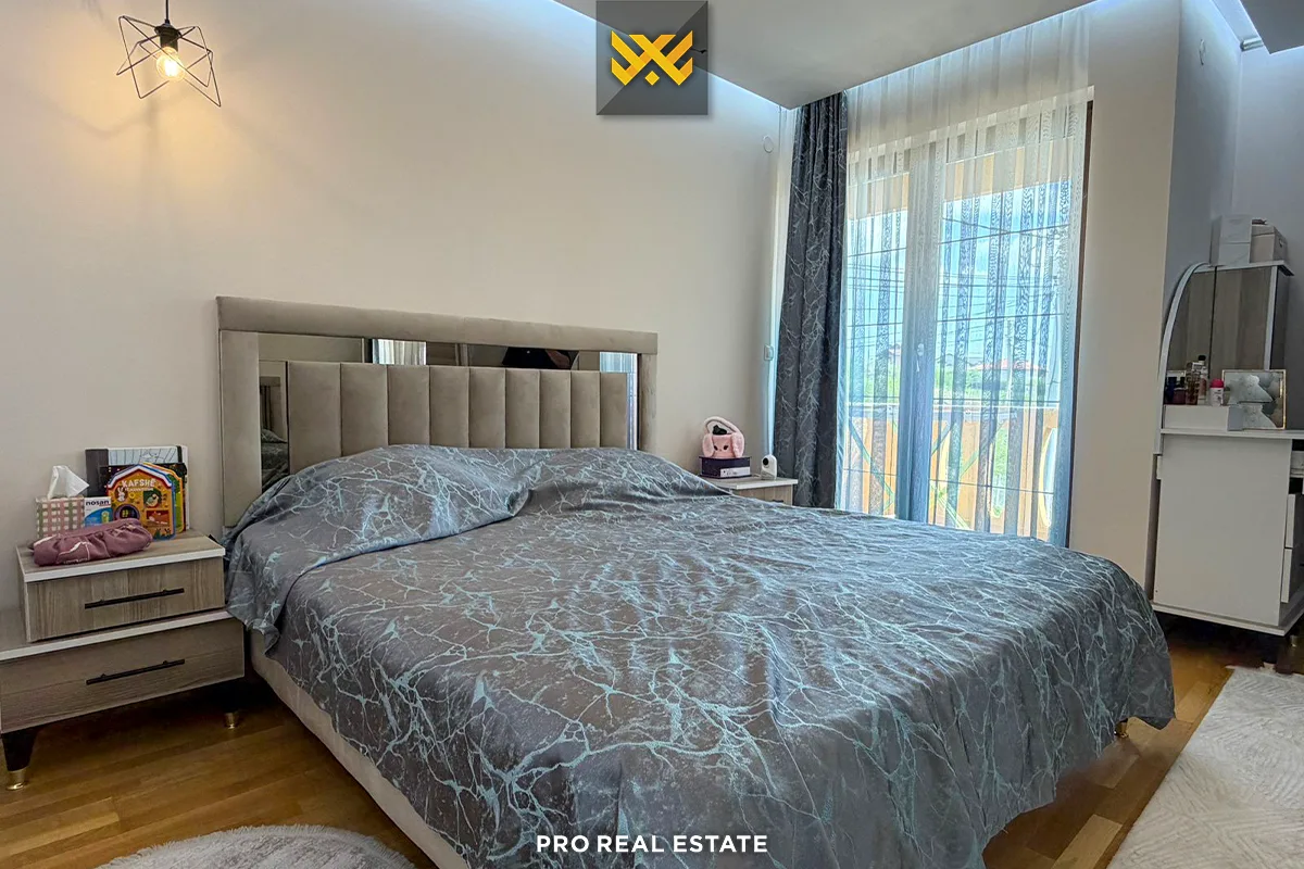 Shtëpi 420m² për #SHITJE në Veternik