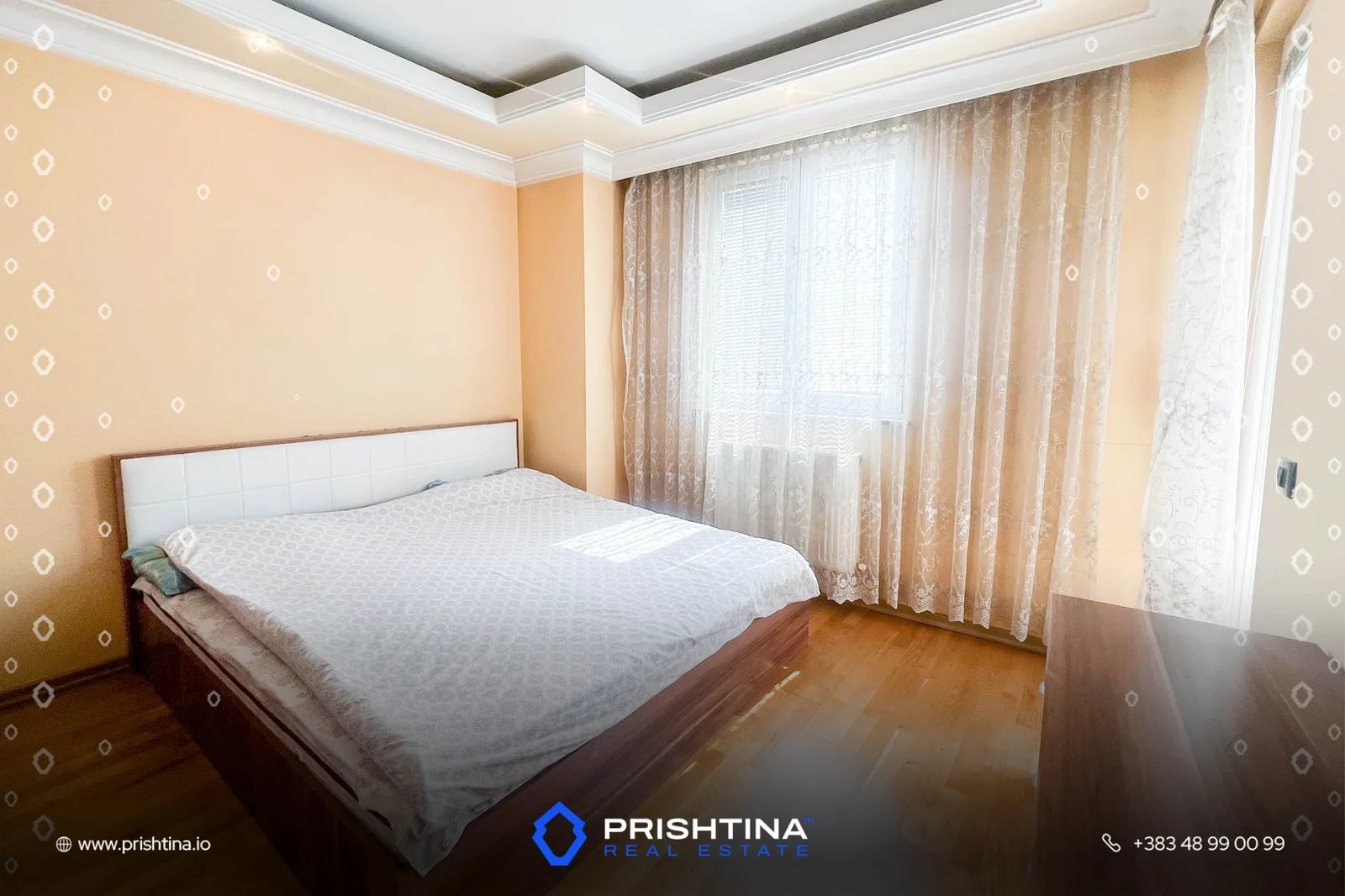 Banesë me qira 198m² te Qafa