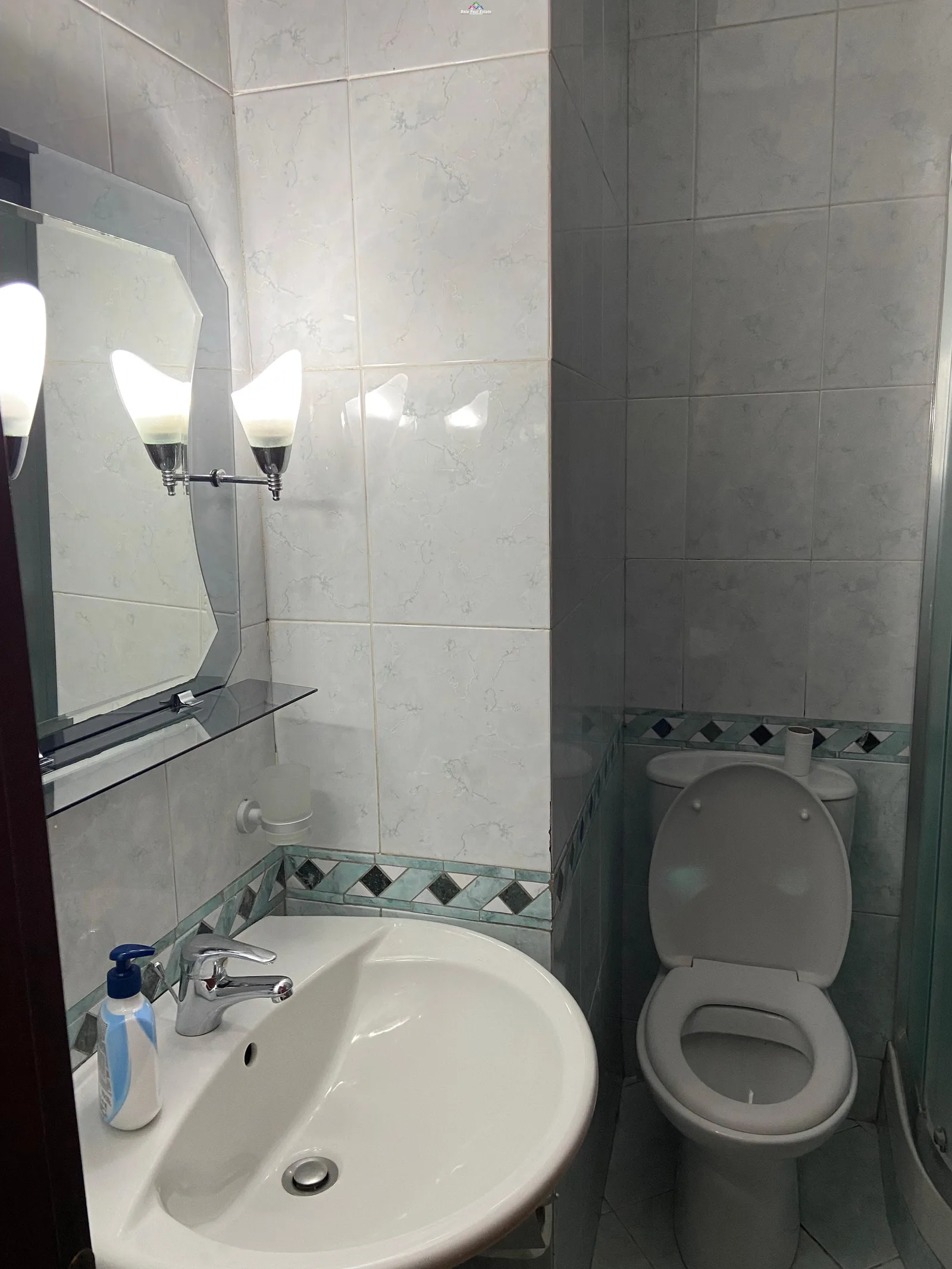 Garsoniere me Qera Tek Rruga e Elbasanit (ID BG171) Tirane