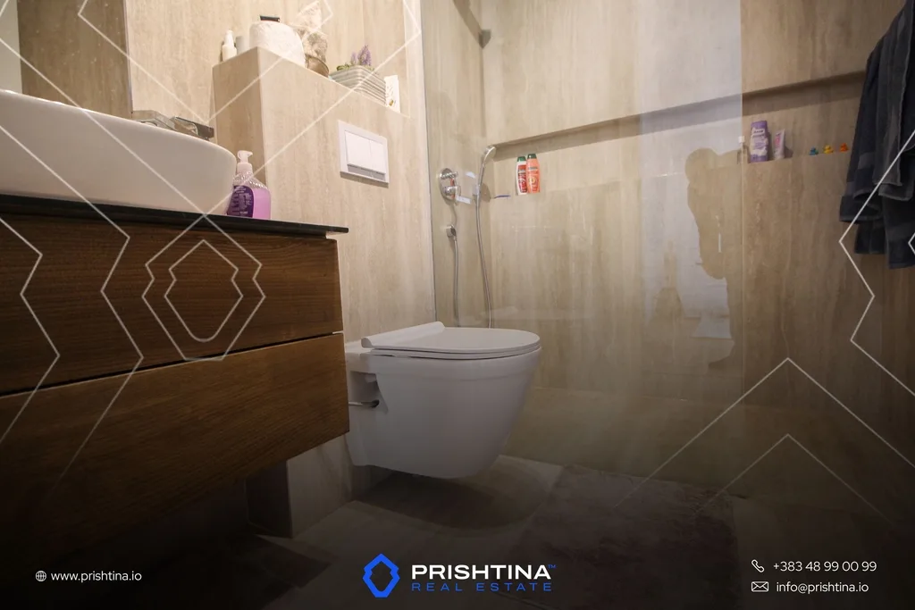 Banesë në shitje 161m² + 51m² tarracë në Marigona Hill
