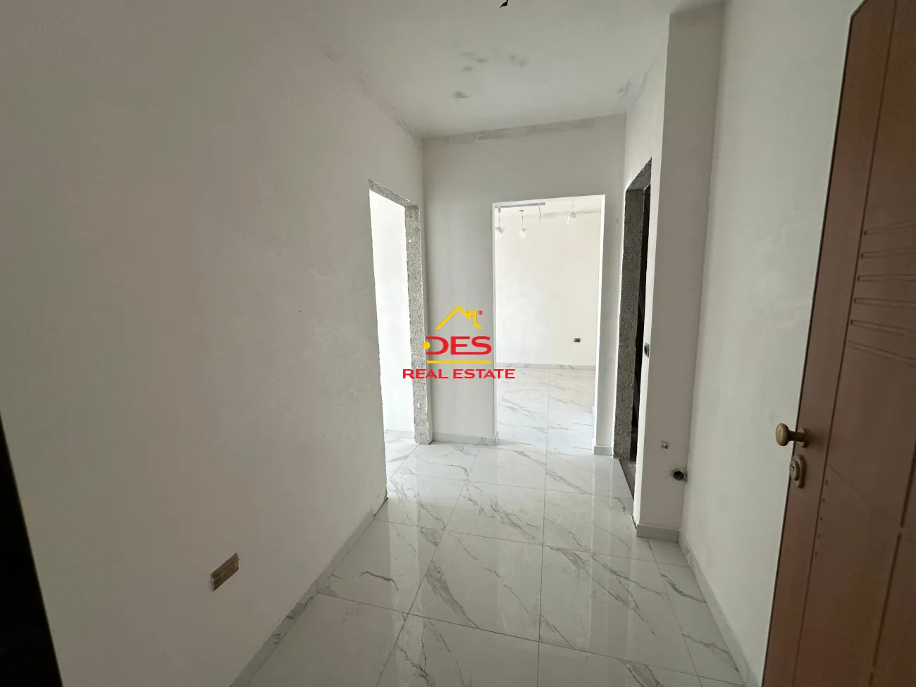 Urgjent 🚨 🆕 shitet apartament 1+1 në bulevard pranë fibank!