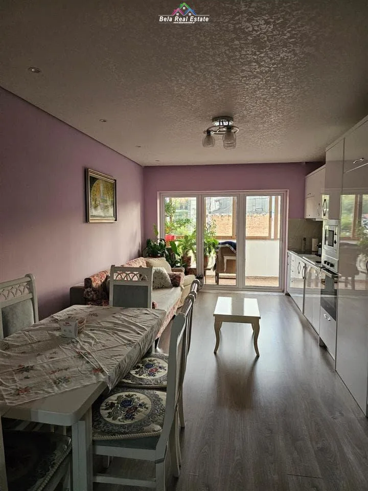 Apartament me qera 2+1+2 ne Bllok (ID B221259) Tirane
