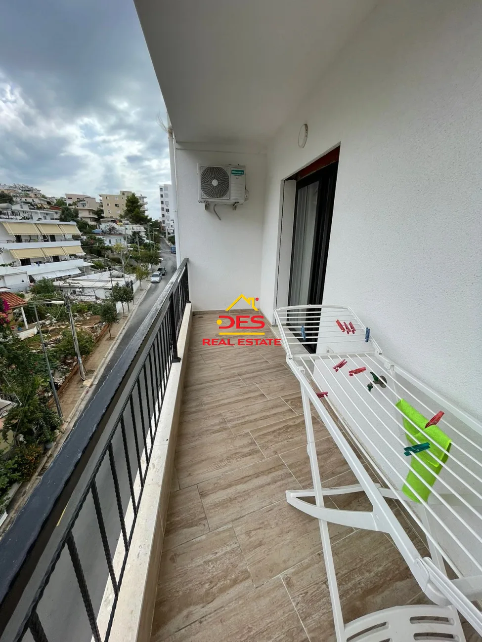 Shitet apartament 2+1+2 në sarandë