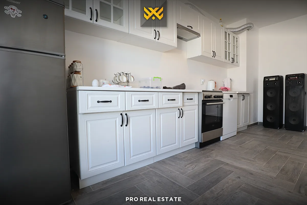 Banesë / Duplex Penthouse 170m² + 142m² për #SHITJE te Rruga C.