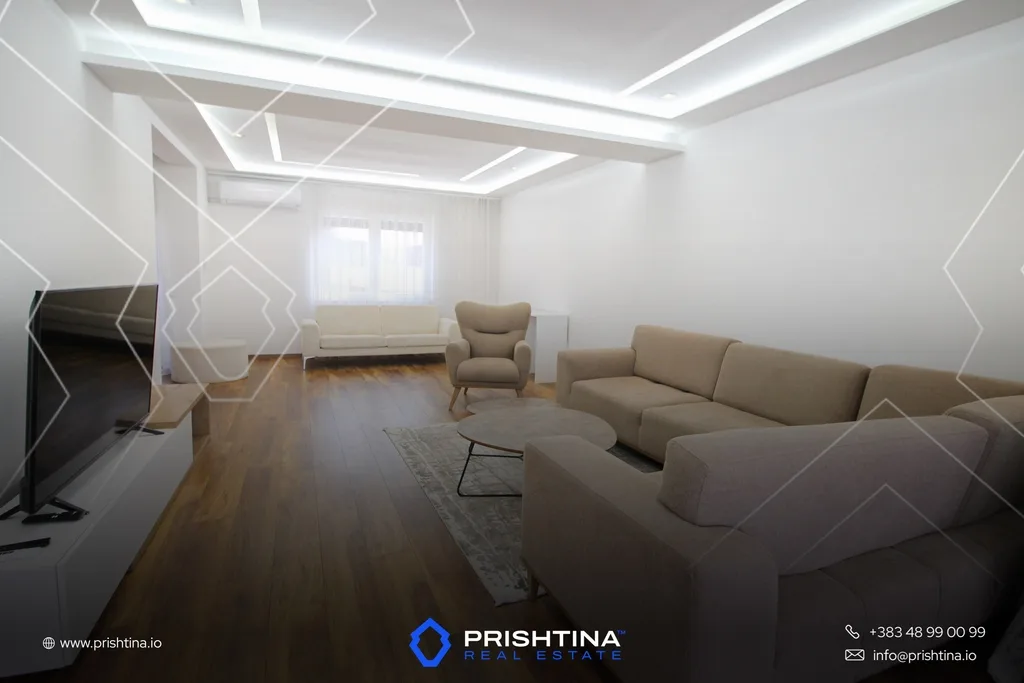 Penthouse me qira 160m² + 120m² në Arbëri/Dragodan