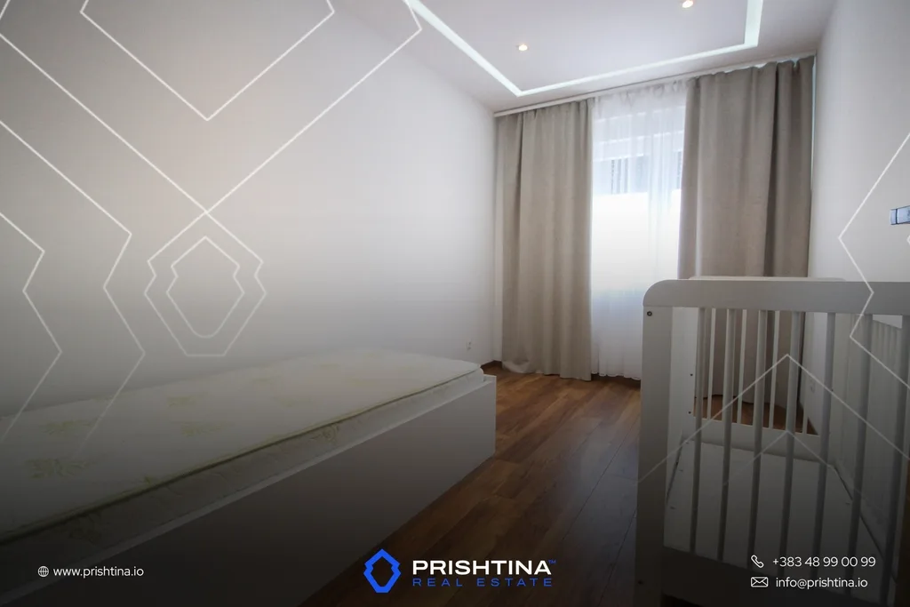 Penthouse me qira 160m² + 120m² në Arbëri/Dragodan