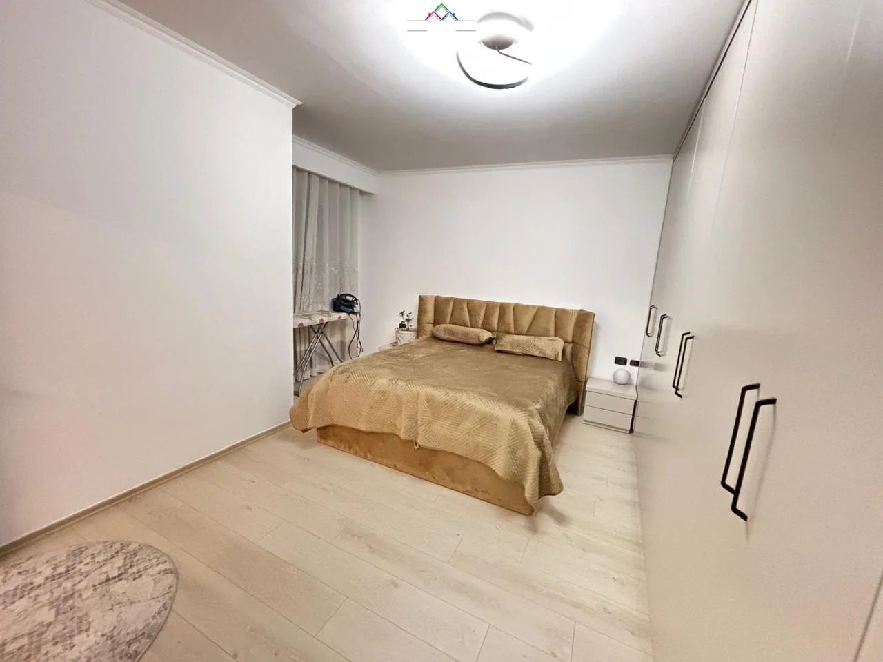 Apartament Me Qera 2+1 Tek Brryli (ID B2201695) Tirane