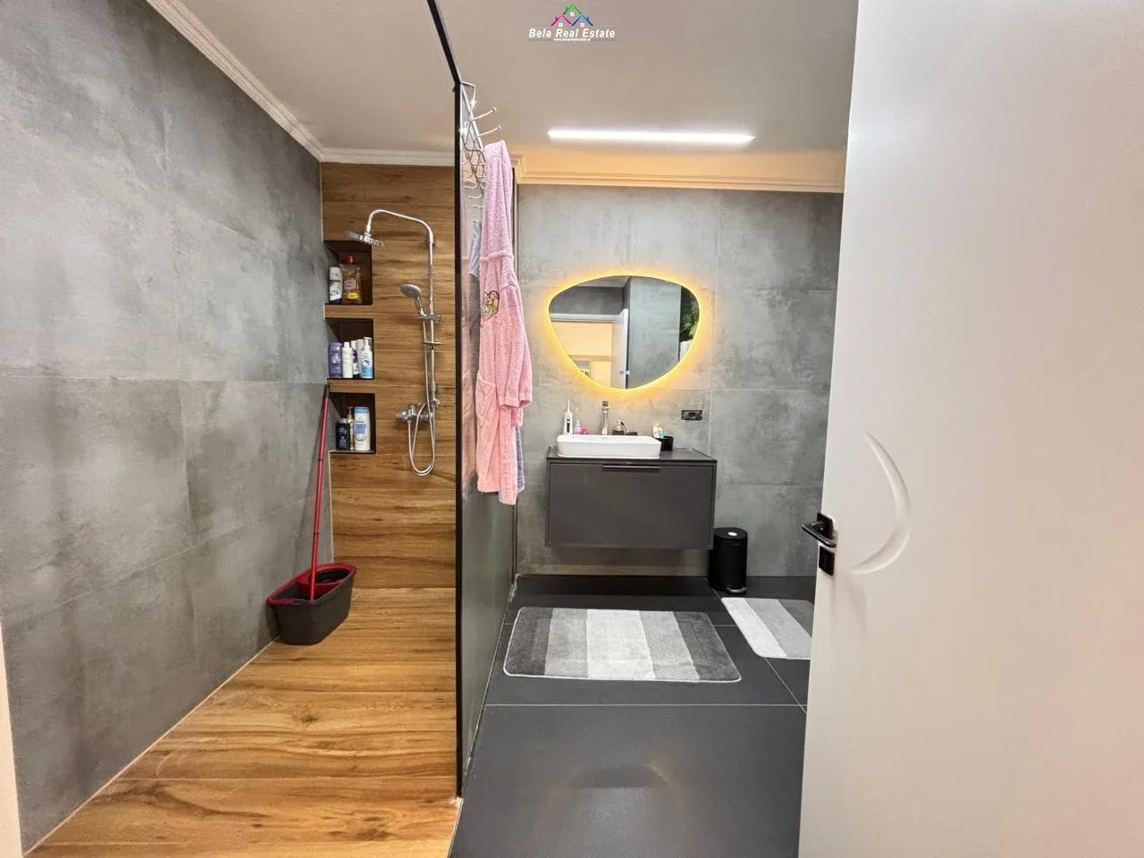 Apartament Me Qera 2+1 Tek Brryli (ID B2201695) Tirane
