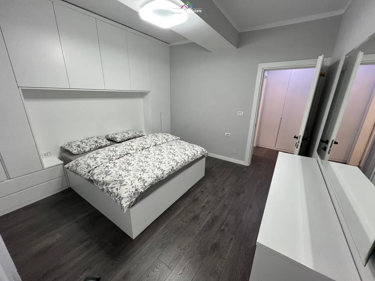 Apartament Me Qera 2+1 Tek Stacioni i Trenit (ID B2201908) Tirane