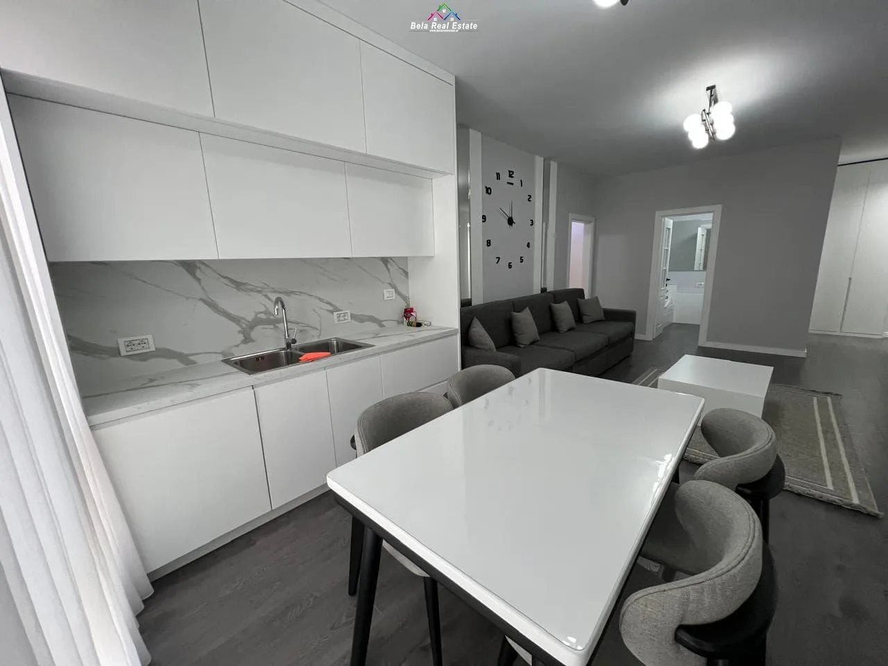 Apartament Me Qera 2+1 Tek Stacioni i Trenit (ID B2201908) Tirane