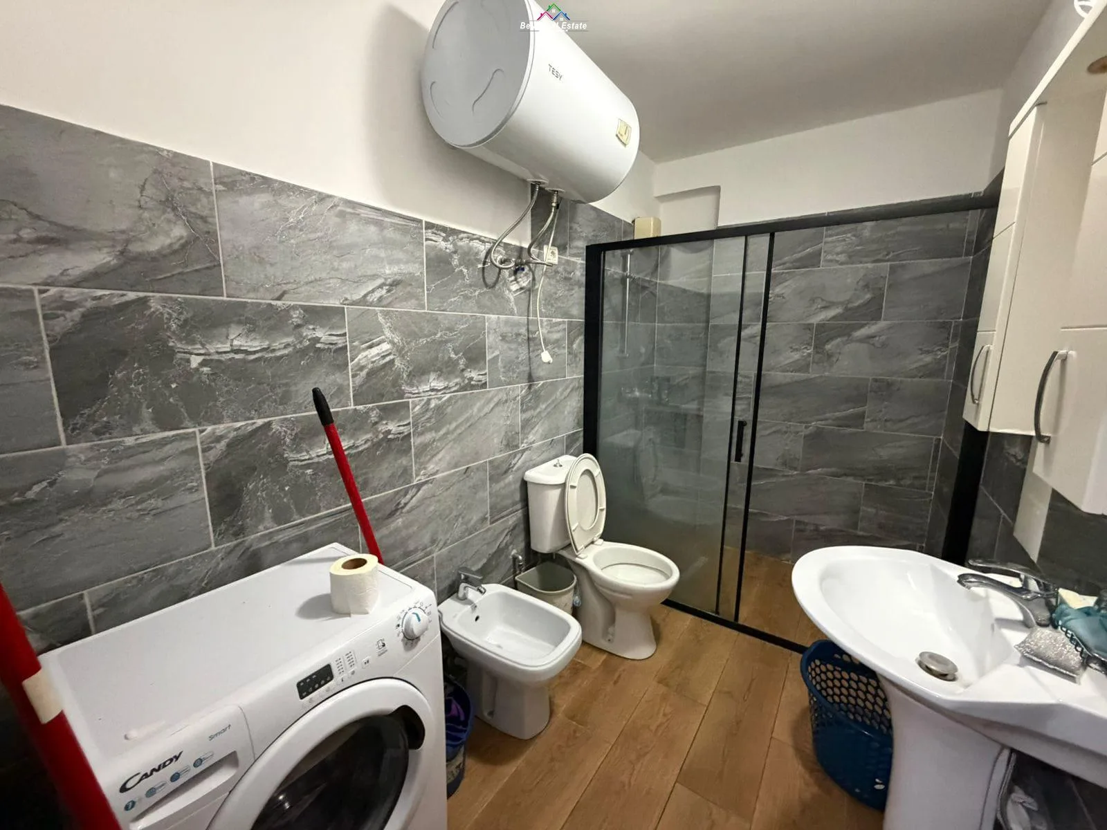 Apartament Me Qera 2+1 Tek Rruga E Kavajes (ID B2201932) Tirane