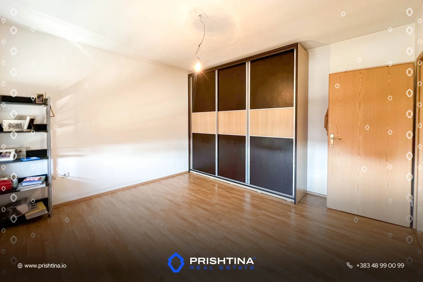Shtëpi në shitje 415m² + 4 ari tokë në Lagjen Qëndresa