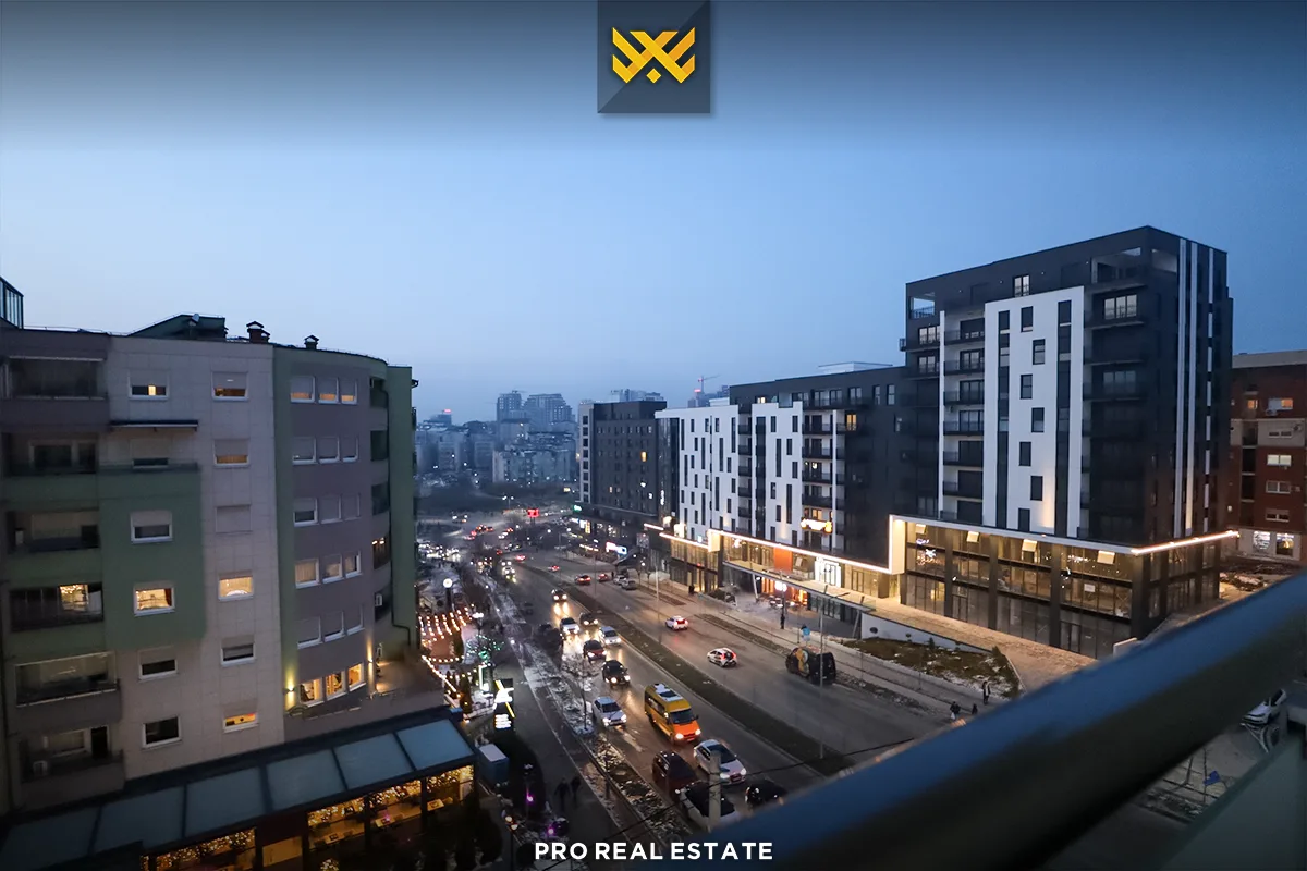 Banesë - Zyrë 100m² me #QIRA te Rruga C.