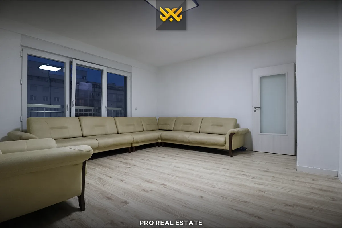 Banesë - Zyrë 100m² me #QIRA te Rruga C.