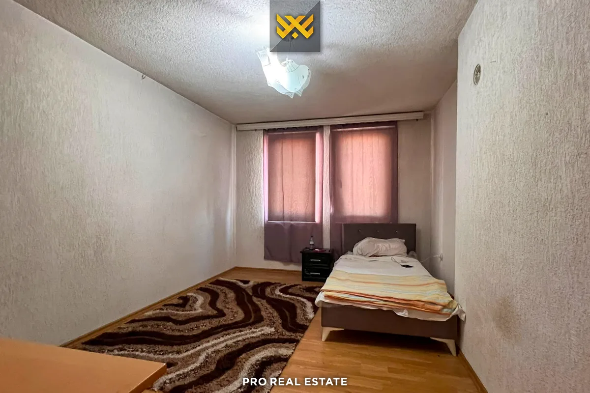 Shtëpi 250m² me #QIRA në Taslixhe
