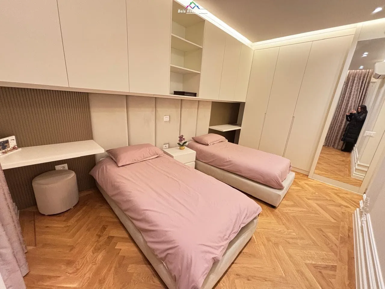 Penthouse Ne Shitje 3+1+2 Ne Univers City (ID B130109) Tirane.