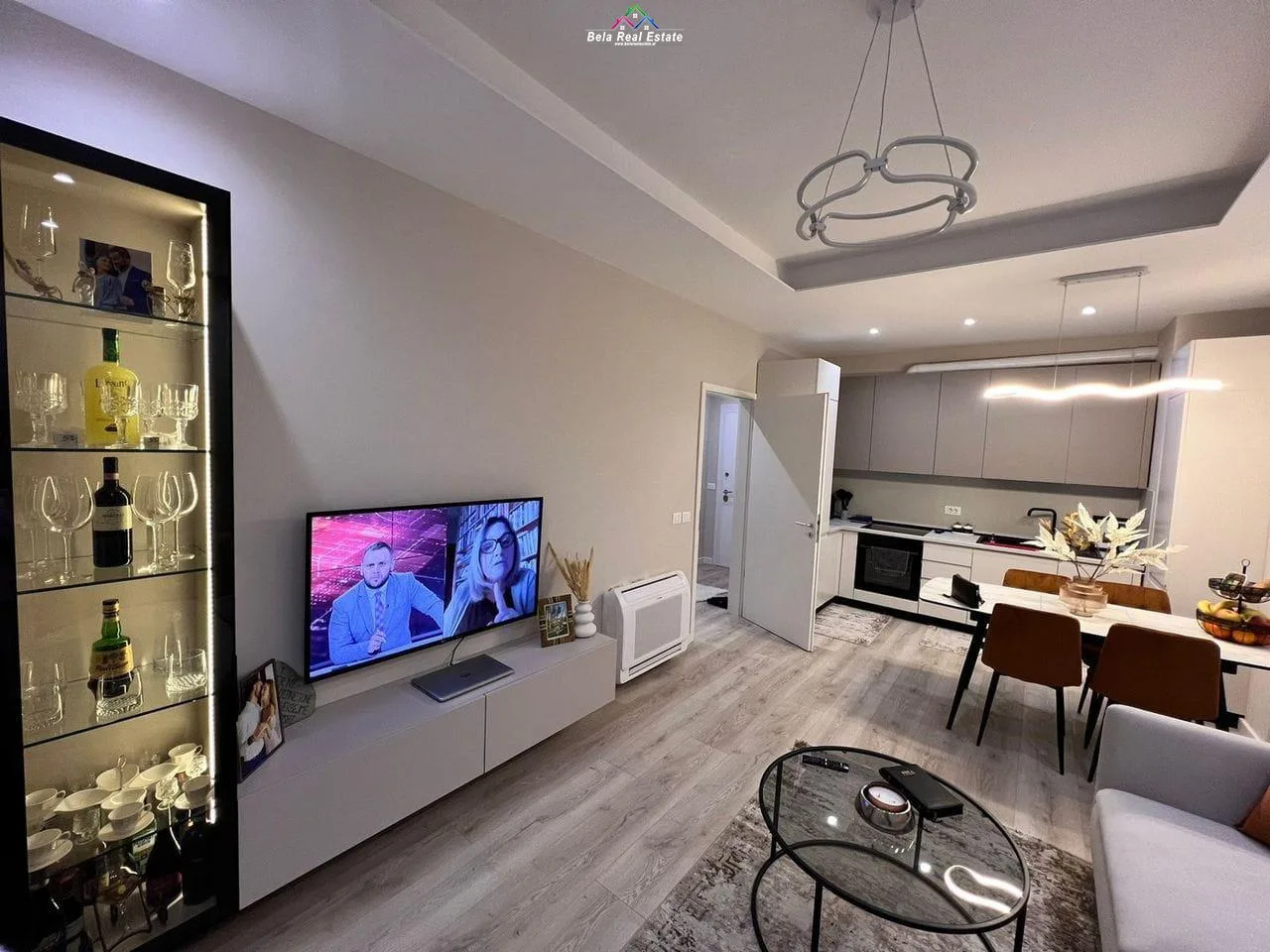 Apartament Me Qera 2+1+ Post ParkimiTek 21 Dhjetori (ID B2201686) Tirane
