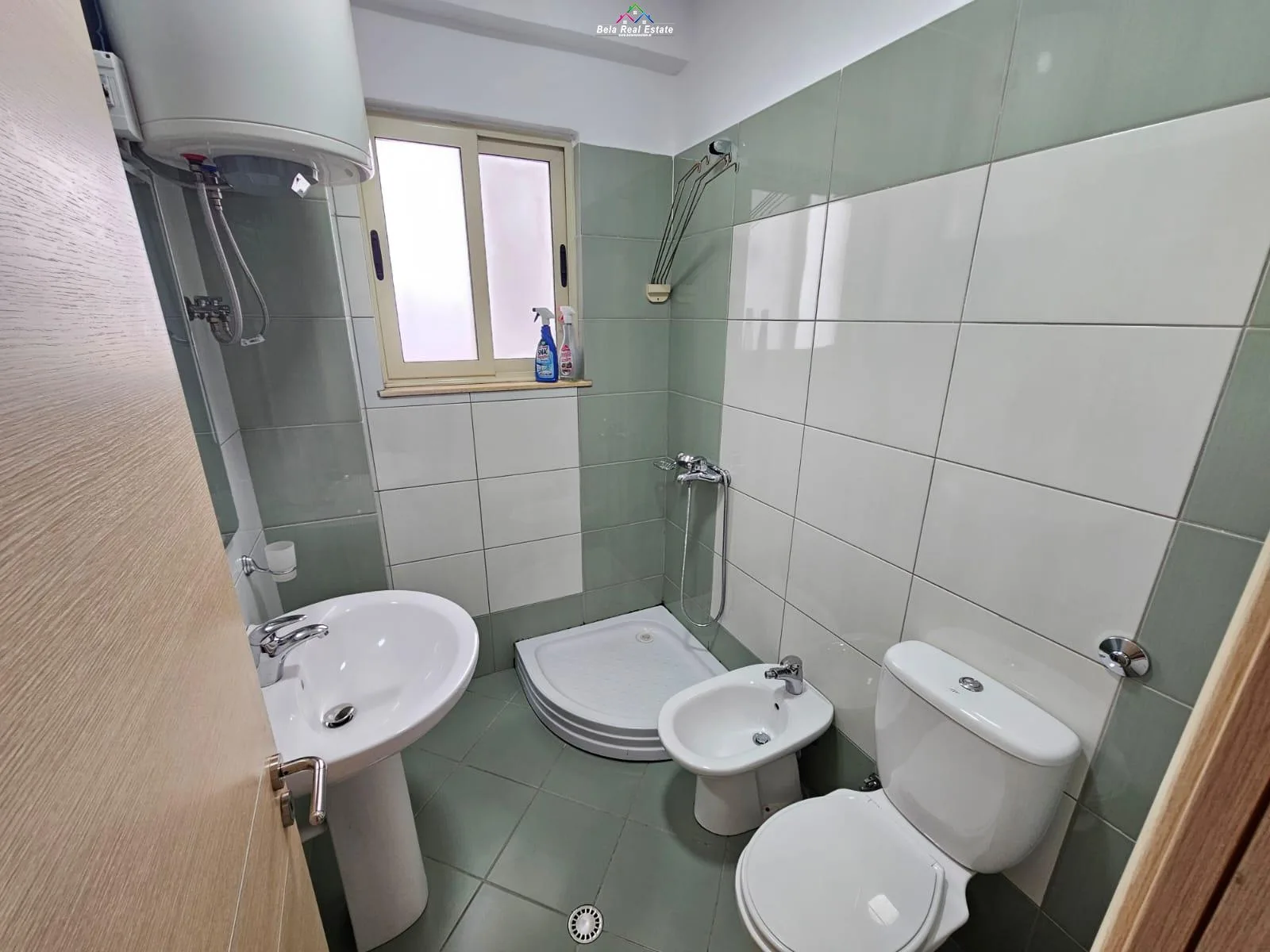Apartament Me Qera 2+1+2 Tek pediatria (ID B2201538) Tirane