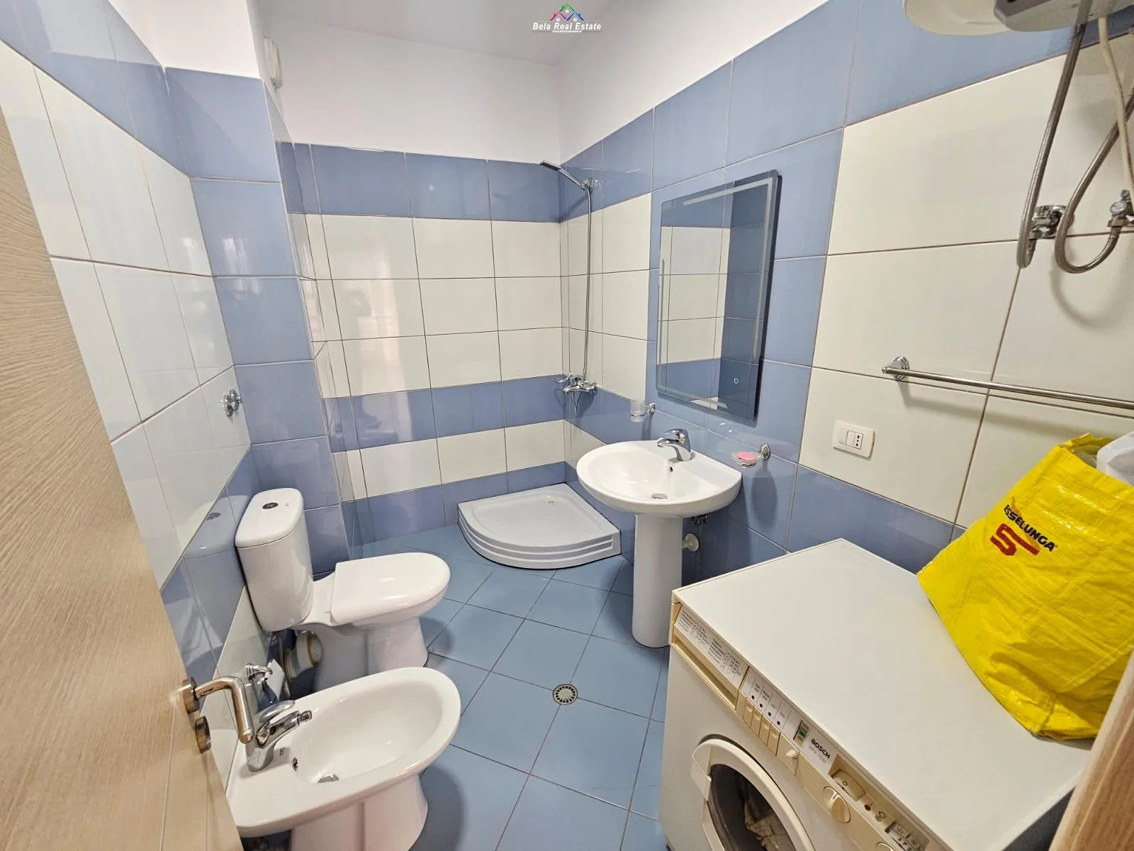 Apartament Me Qera 2+1+2 Tek pediatria (ID B2201538) Tirane