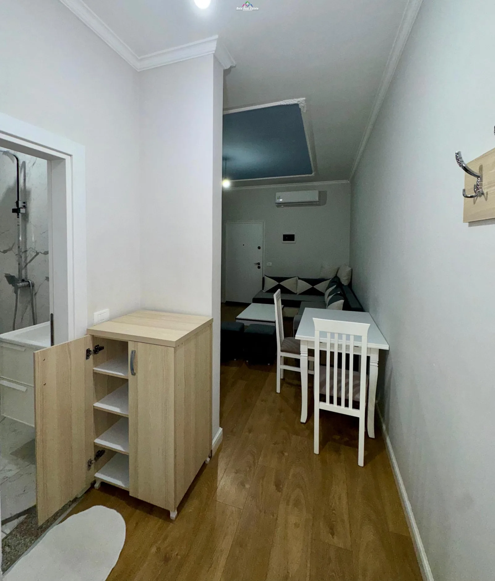 Kat Vile Me Qera 1+1 Tek Pallati me Shigjeta (ID BV22384)Tirane