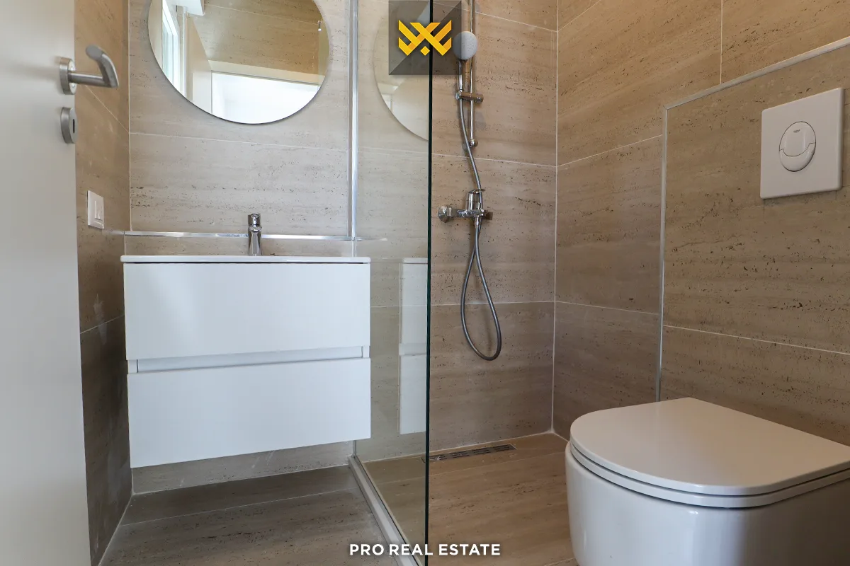 Banesë / Zyrë 119m² me #QIRA te Prishtina e Re