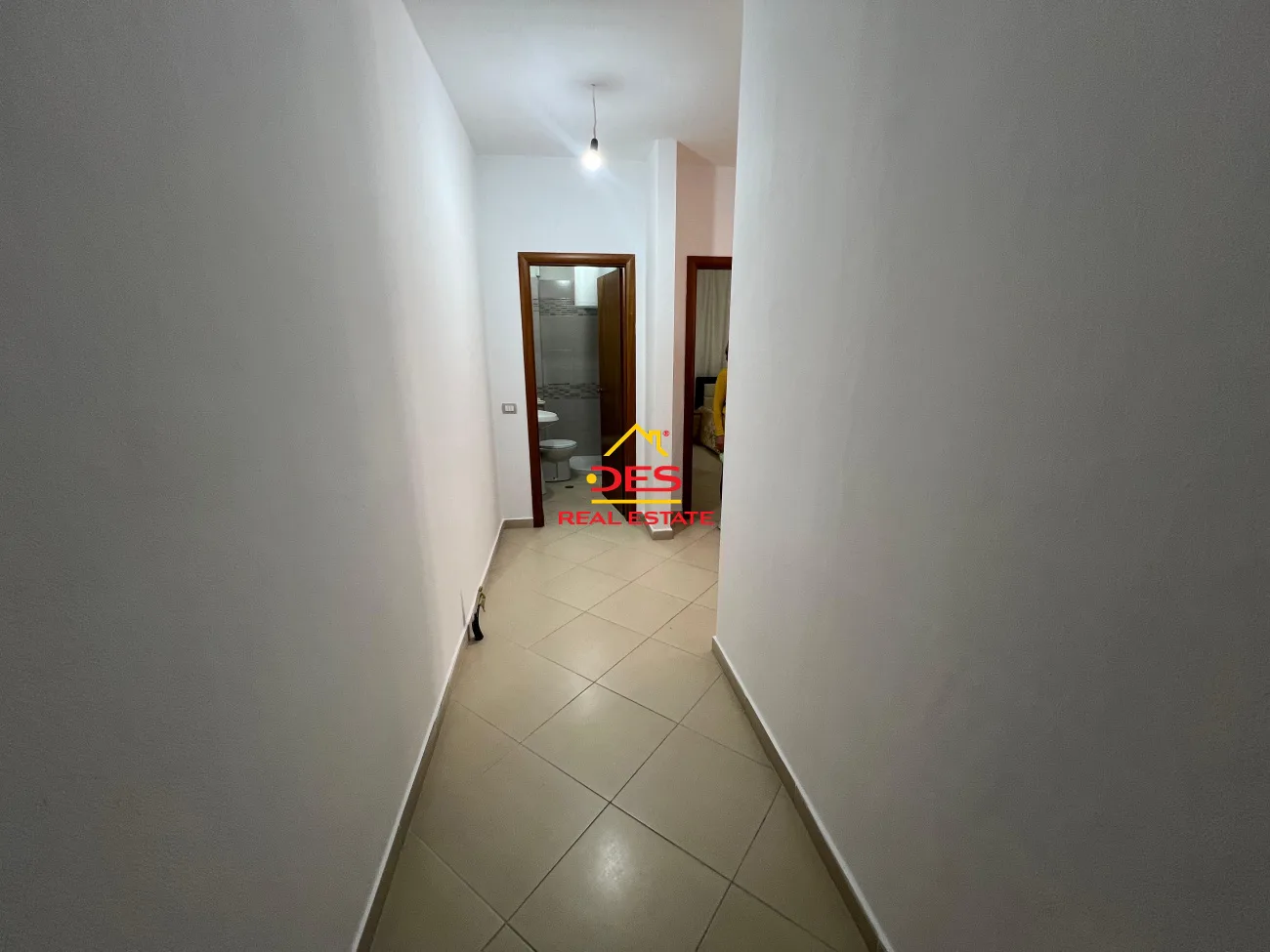 Jepet me qira apartament 2+1 pranë bolv-oil ,vlorë.