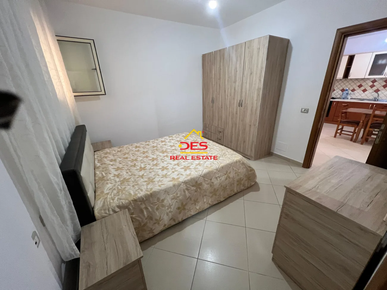 Jepet me qira apartament 2+1 pranë bolv-oil ,vlorë.