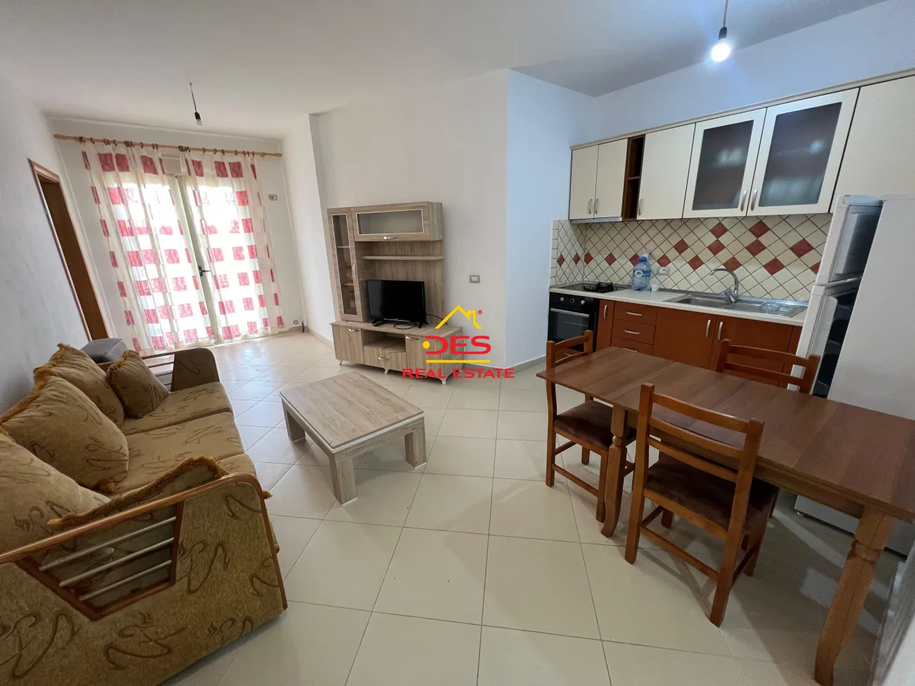 Jepet me qira apartament 2+1 pranë bolv-oil ,vlorë.
