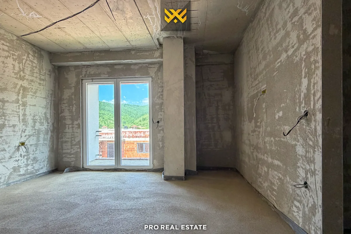 Shtëpi 323m² për #SHITJE në Lagjen e Gjelbër