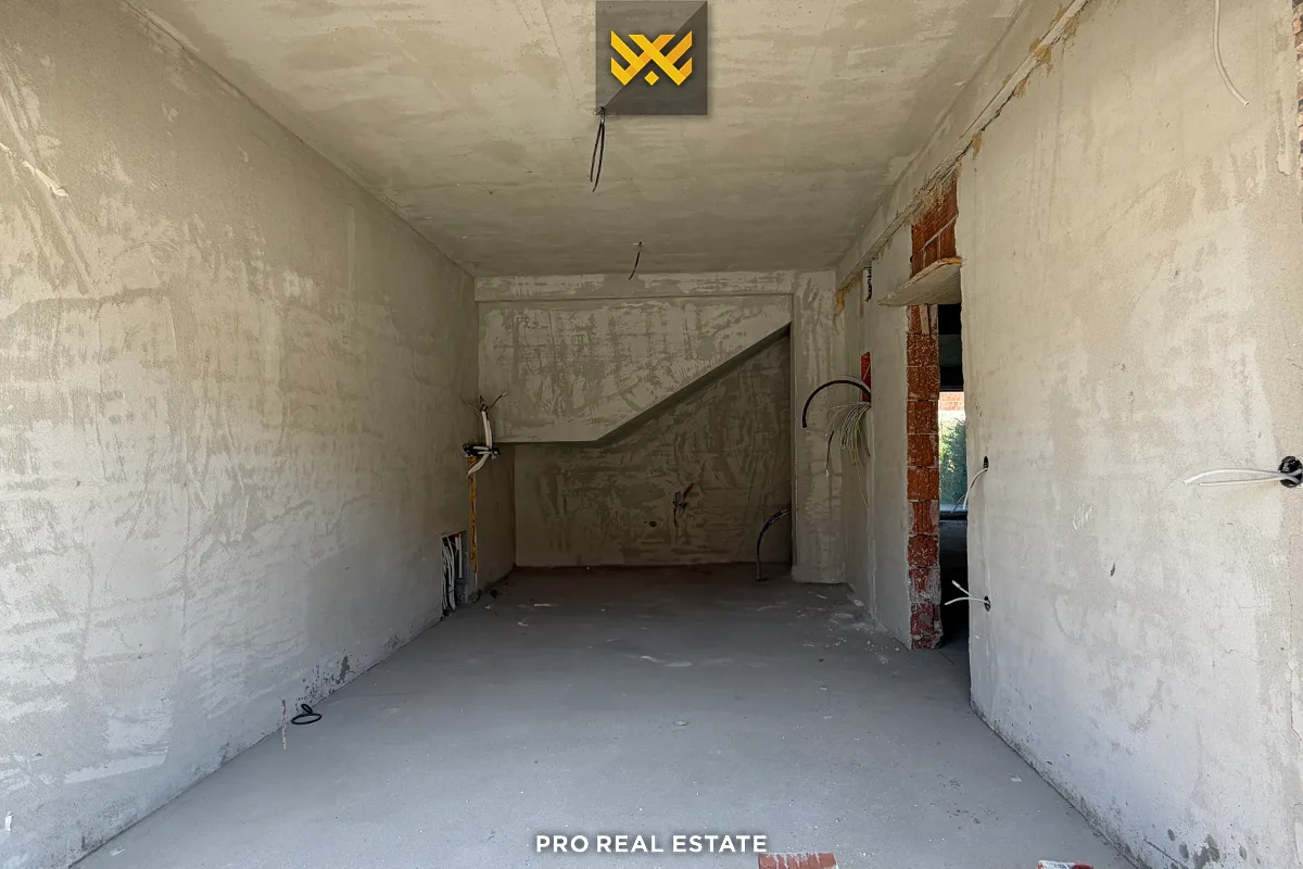Shtëpi 323m² për #SHITJE në Lagjen e Gjelbër