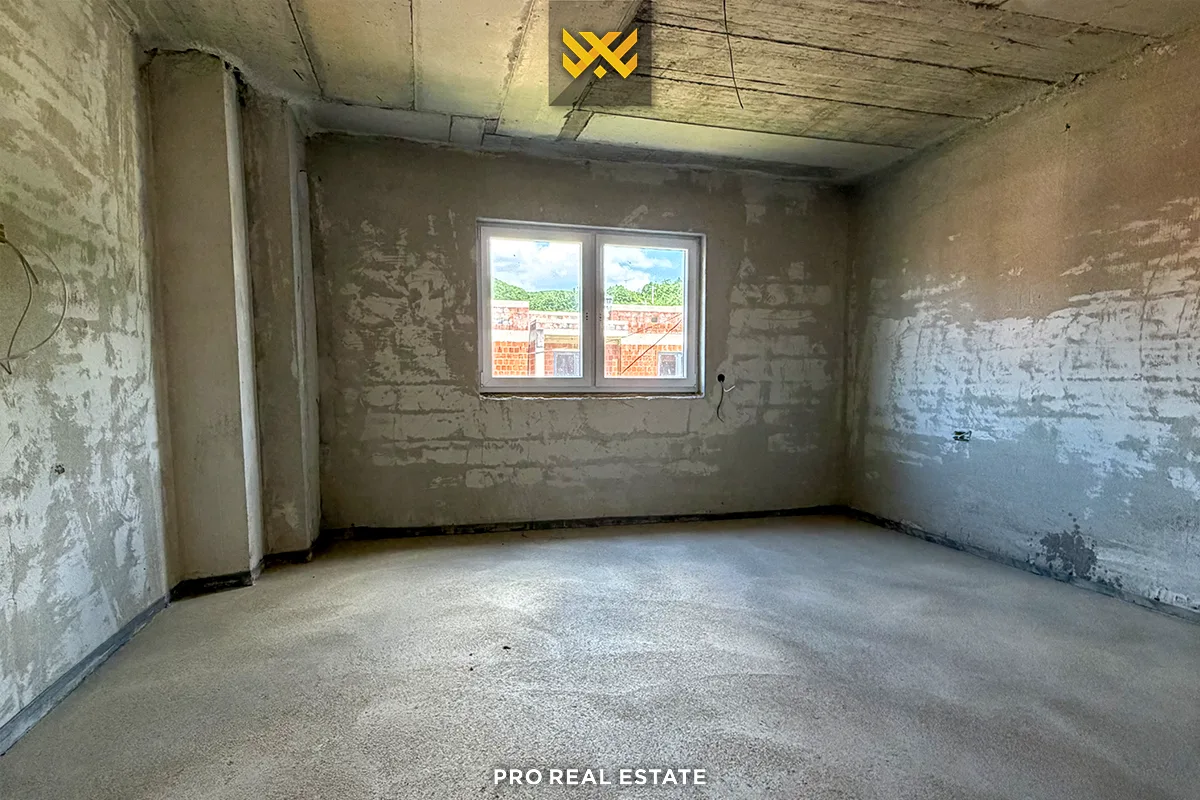 Shtëpi 323m² për #SHITJE në Lagjen e Gjelbër